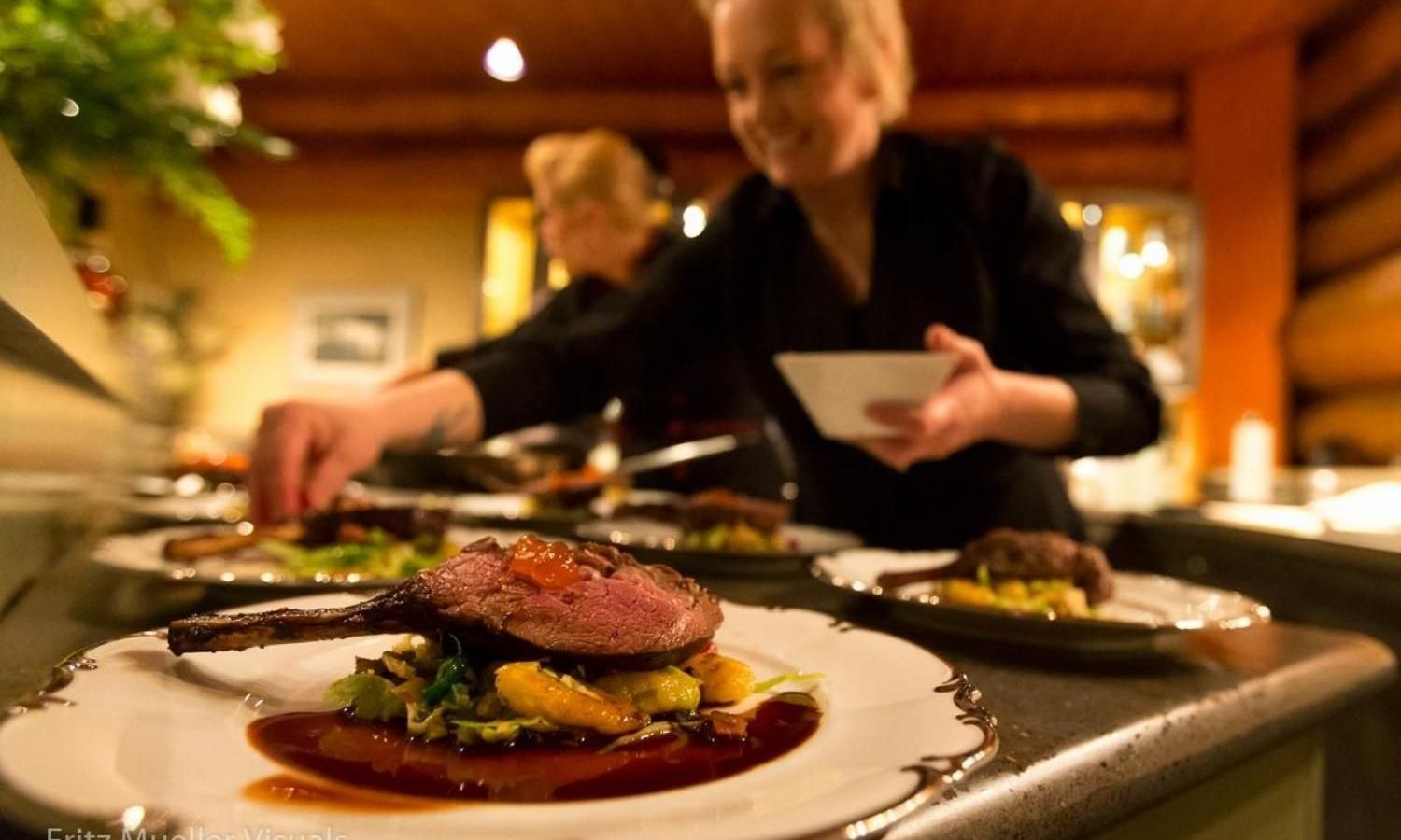 Image of Feast Your Eyes – Northern Lights in Autumn