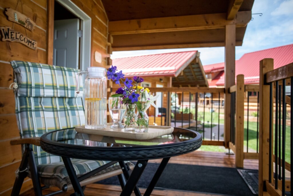 Image of Aurora Dreams: An all-inclusive Autumn Lodge Stay Getaway!