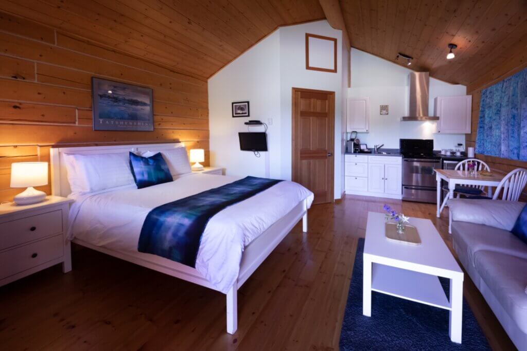 Image of Aurora Dreams: An all-inclusive Autumn Lodge Stay Getaway!