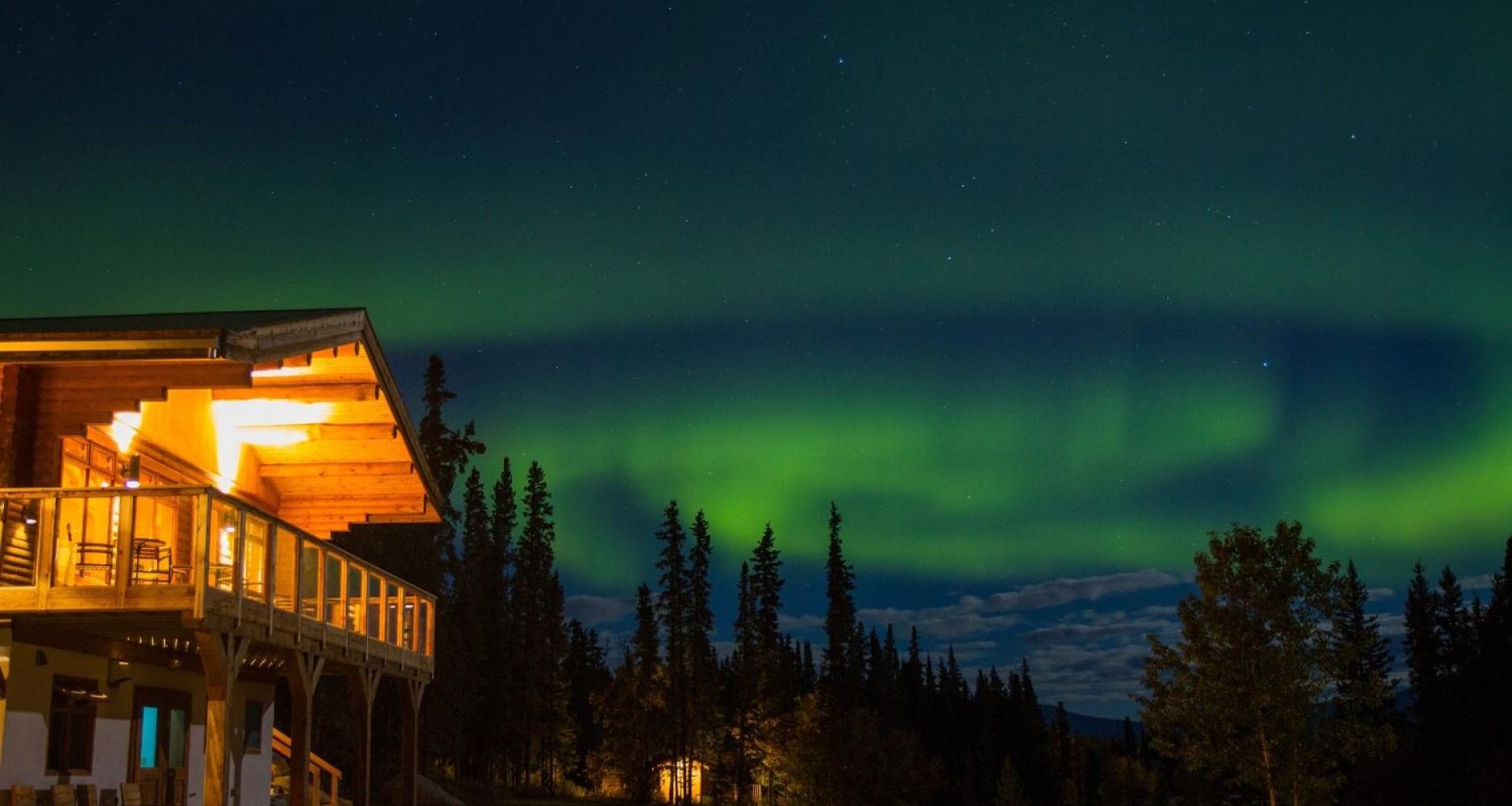 Image of Lakeside Retreat in the Land of the Midnight Sun